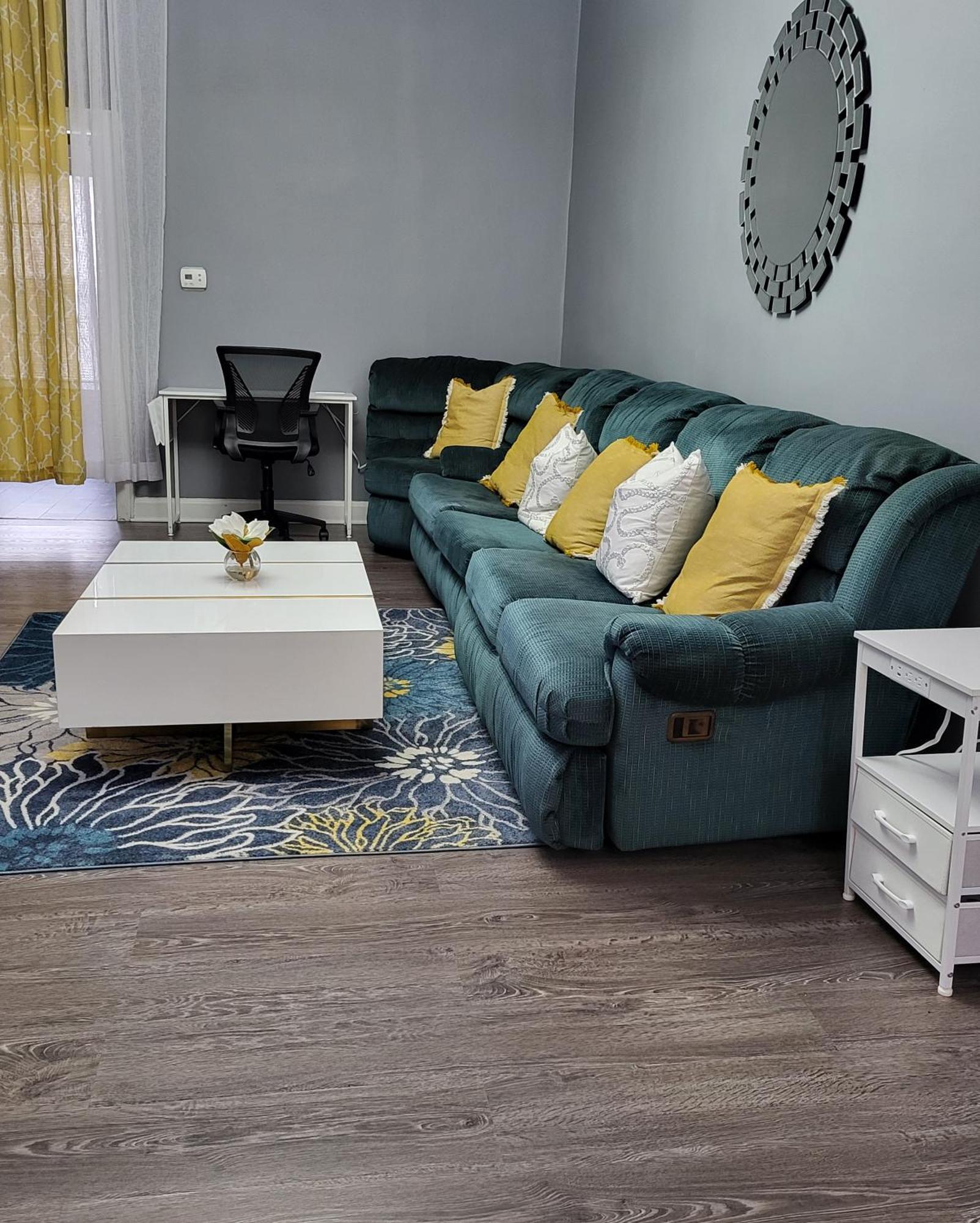 1 Bedroom In Columbus Osu District, Free Parking, Kitchen, Washer And Dryer, Central Location, Downtown, Hospital, Expocenter, Osu Stadium Buitenkant foto