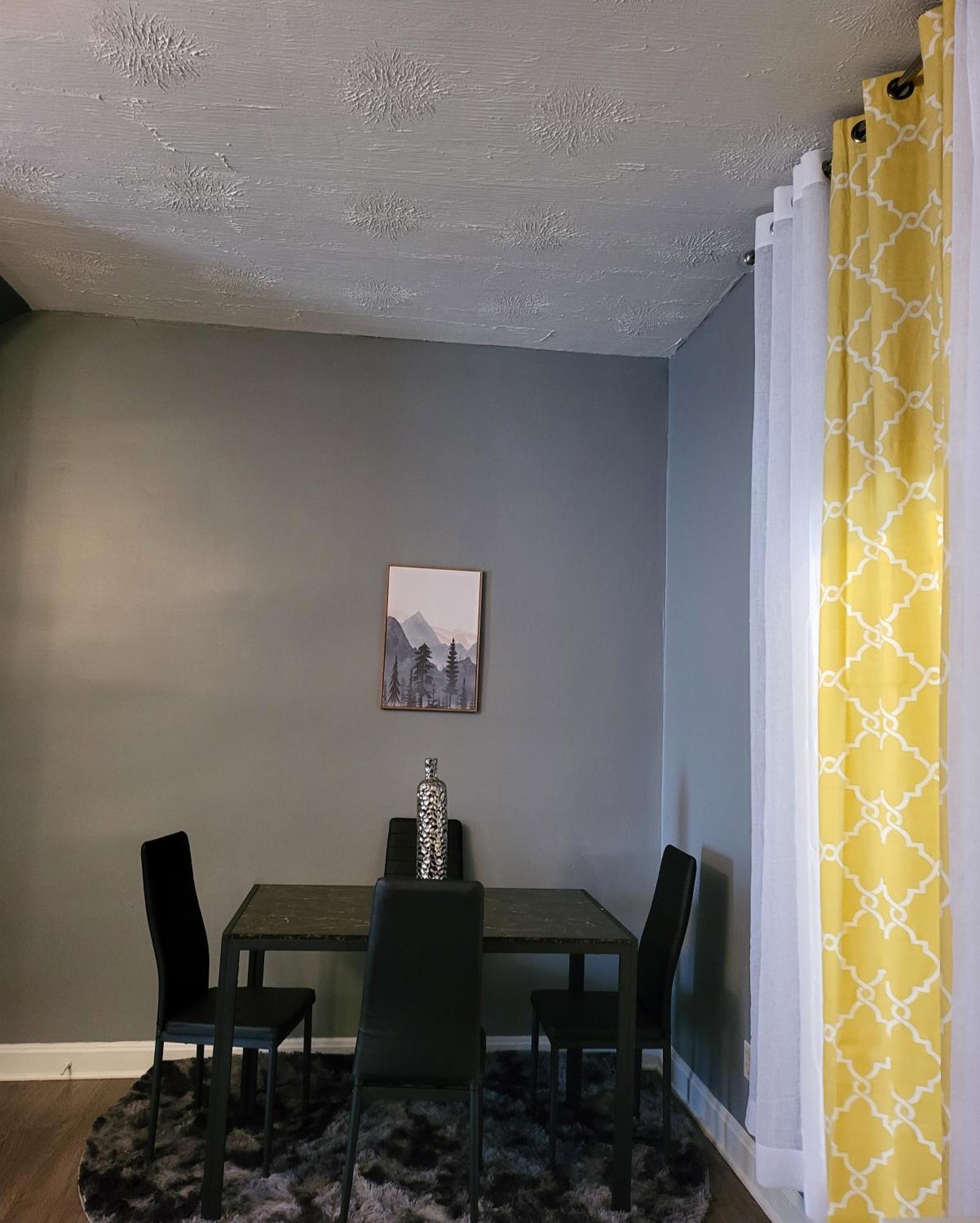 1 Bedroom In Columbus Osu District, Free Parking, Kitchen, Washer And Dryer, Central Location, Downtown, Hospital, Expocenter, Osu Stadium Buitenkant foto